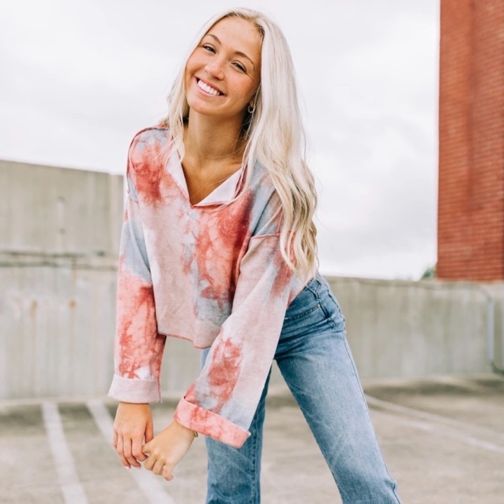 cropped longsleeve